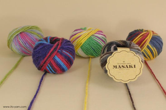 ITO MASAKI Paletto irregularly colored soft roving yarn - comp: 100% Wool    