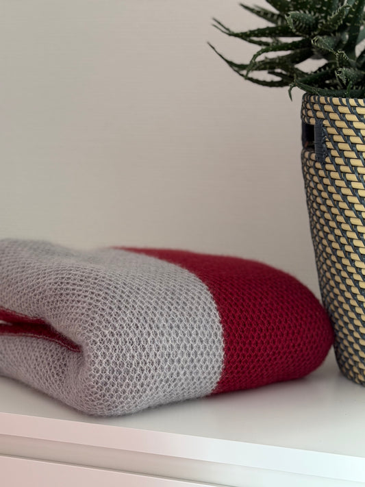 HexBlanket folded and displayed