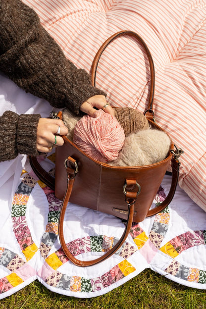 RE: Project 106 - Knitting Hand Bag