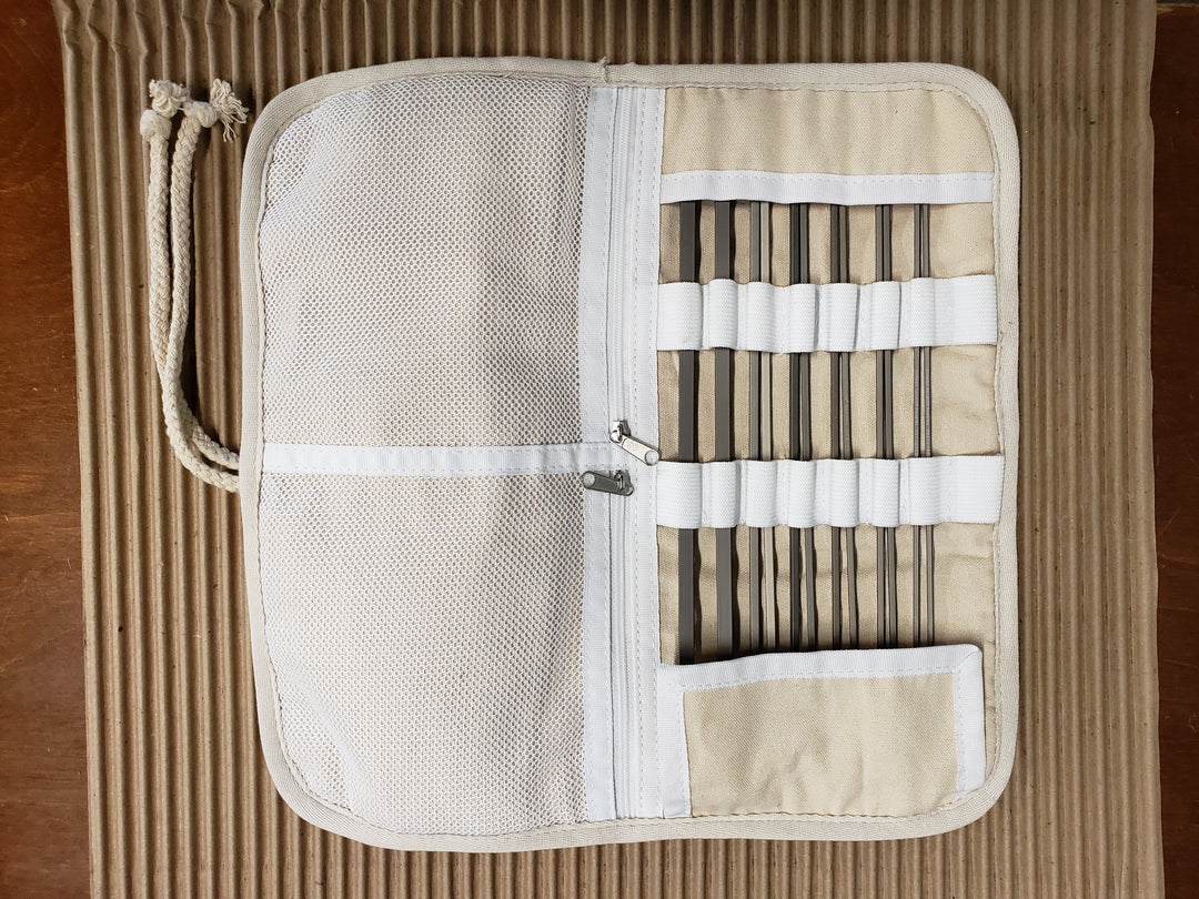 Kollage - Straight Needle Pouch
